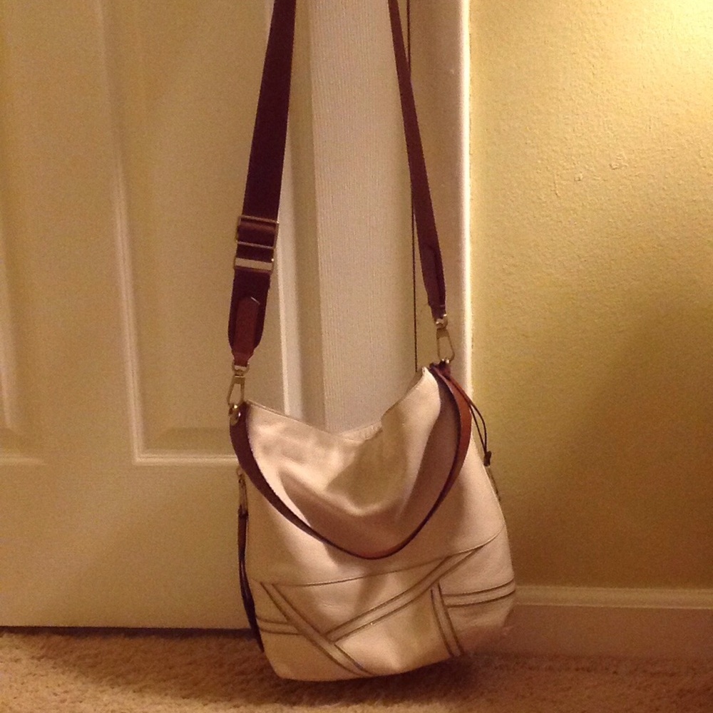 Fossil crossbody purse - Picture 3 of 6